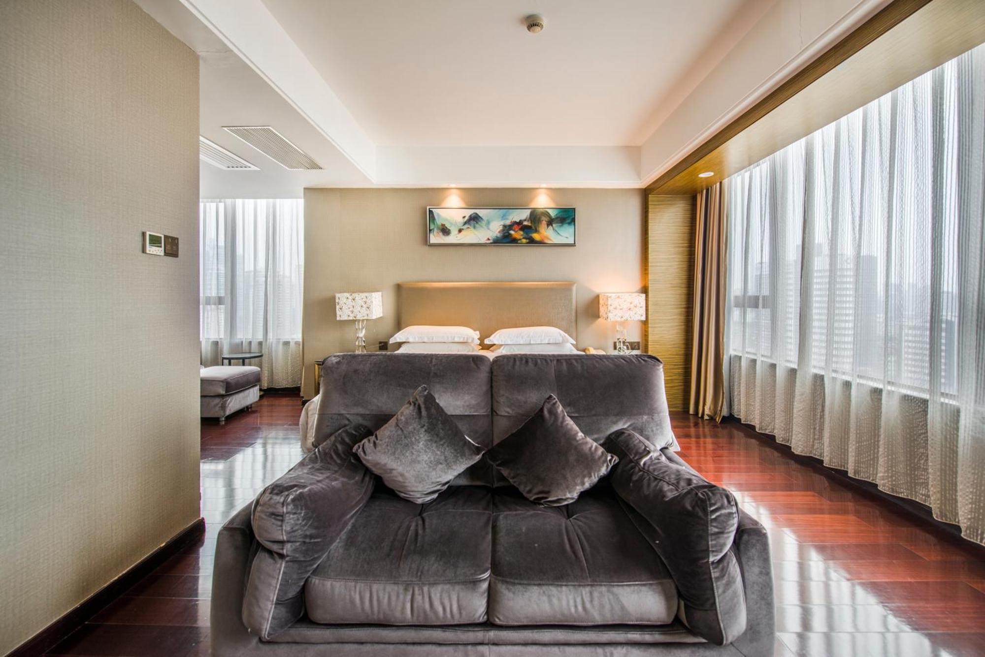 La Perle International Hotel - Free Shuttle Between Hotel And Exhibition Center During Canton Fair & Exhibitor Registration Counter Rom bilde